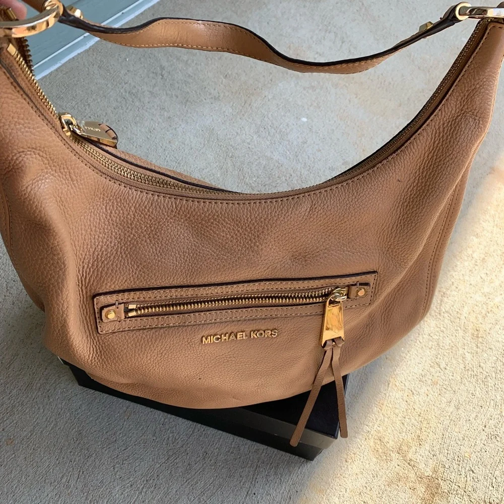 Michael Kors Tan Hobo Bag with Gold Zipper